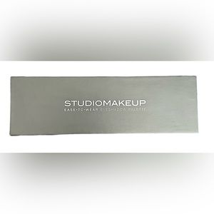 STUDIOMAKEUP EASE•TO•WEAR EYESHADOW PALETTE
